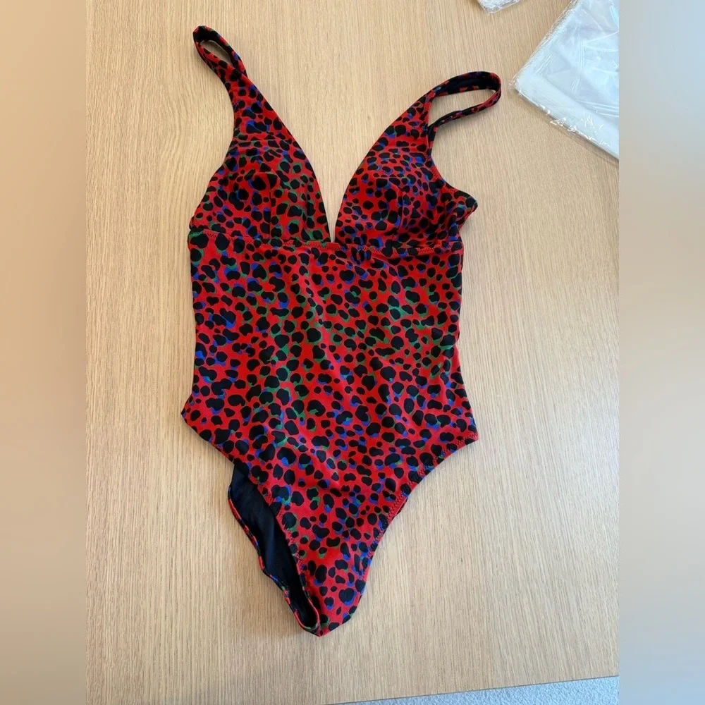 Maa Boo Red Animal Print Dome One Piece Tummy Control Swimsuit Size Small x1270